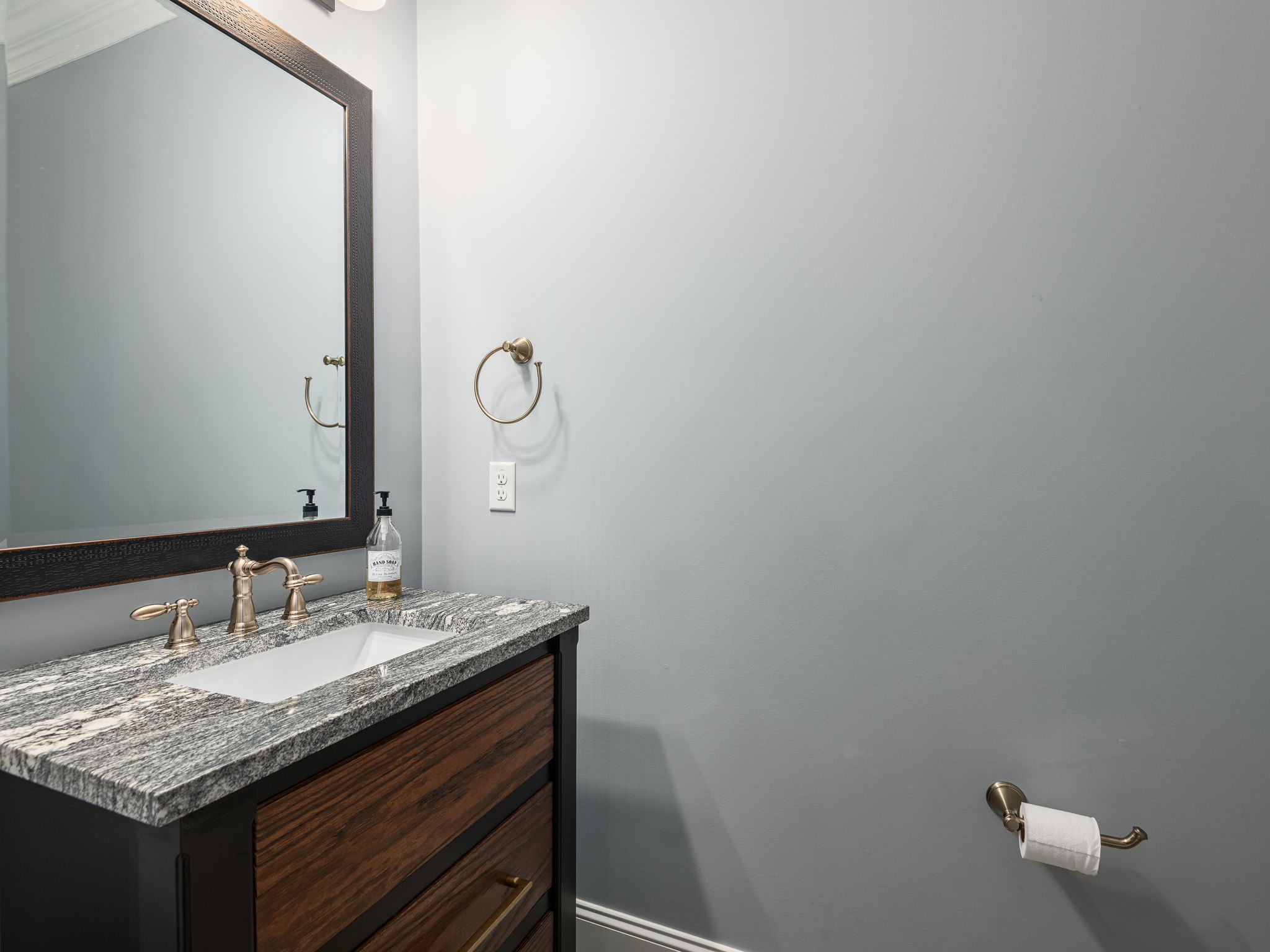 Primary Bath — Double Vanity