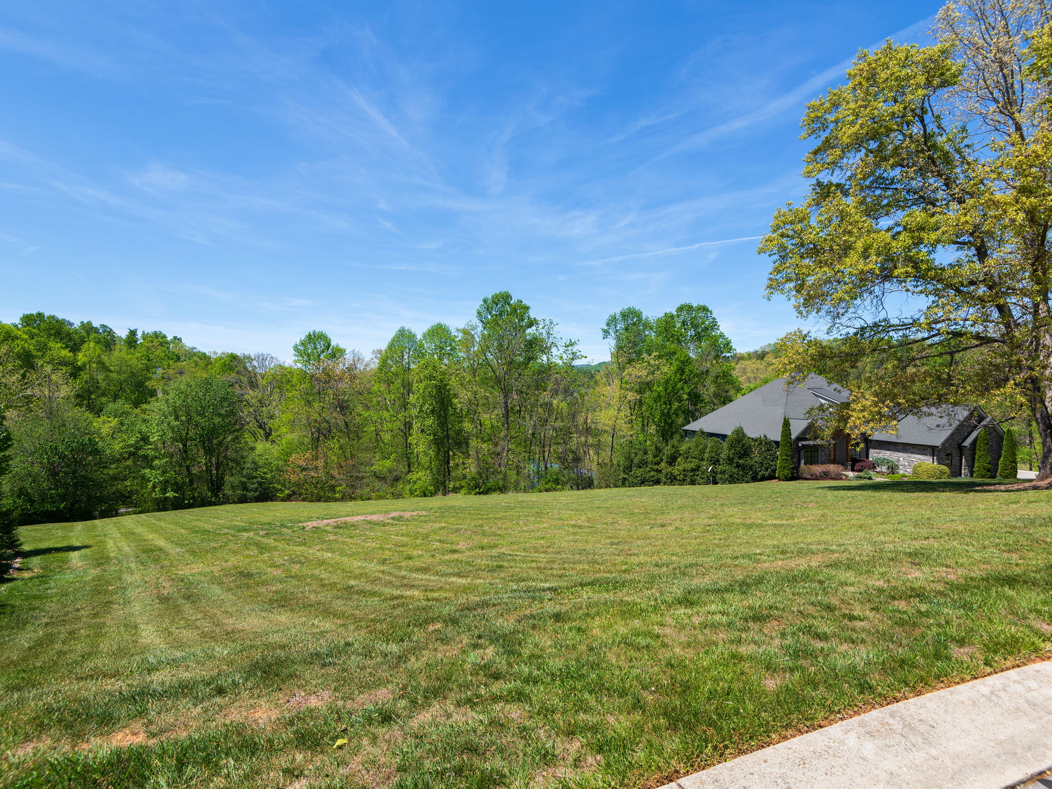 28 Falling Star Court — Home + Adjacent Lot Aerial